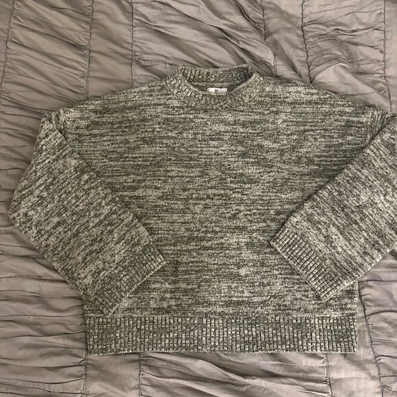 2 for $30
BP Women's Sweater (Green) - Picture 8 of 9